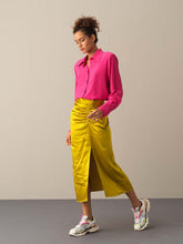 Load image into Gallery viewer, LAPEL COLLAR FUCHSIA SHIRT
